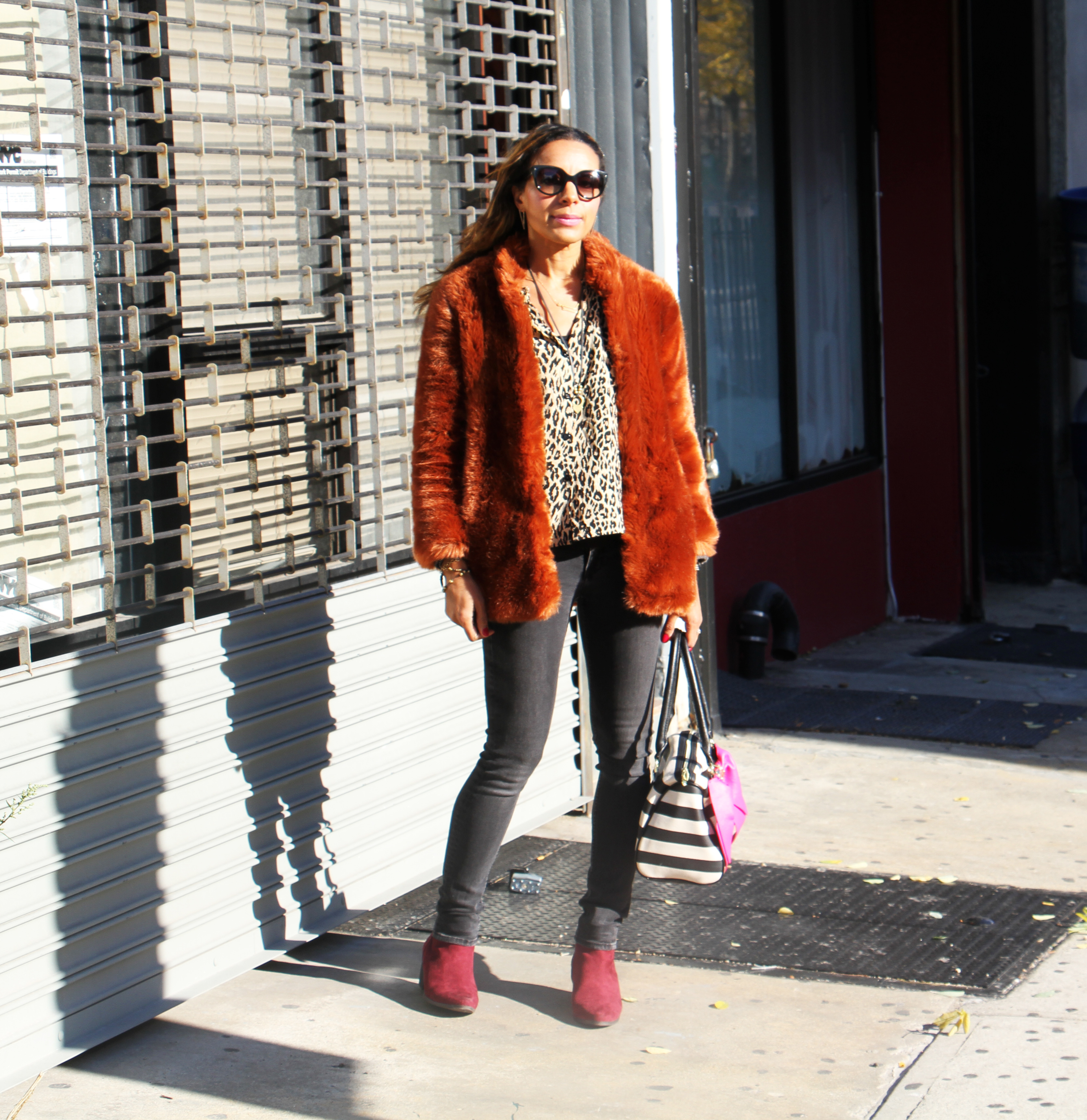 rock-paper-sequins_faux-fur-in-the-city_5